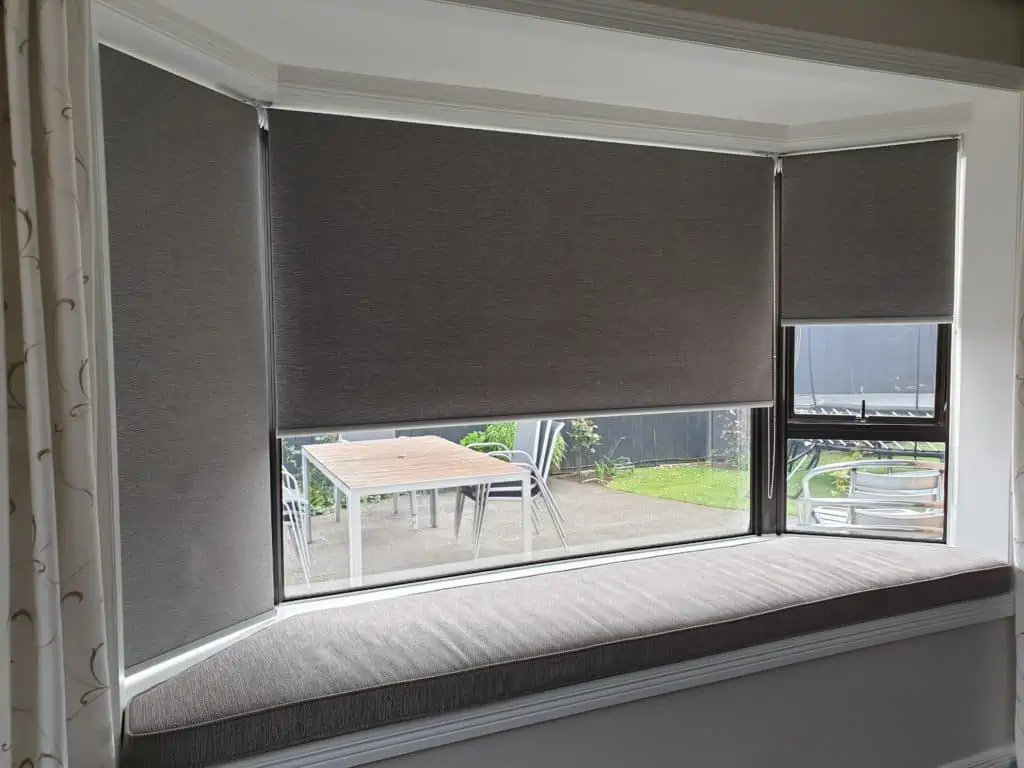 Cut Down On Heating Bills With Thermal Blinds