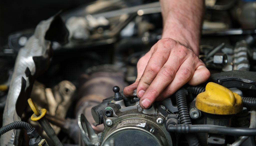 What Are The Different Methods For Cleaning Fuel Injectors?