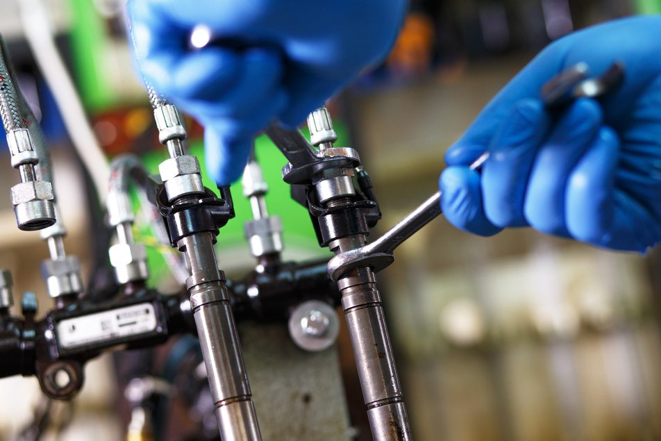 What Are The Risks Of Cleaning Fuel Injectors?