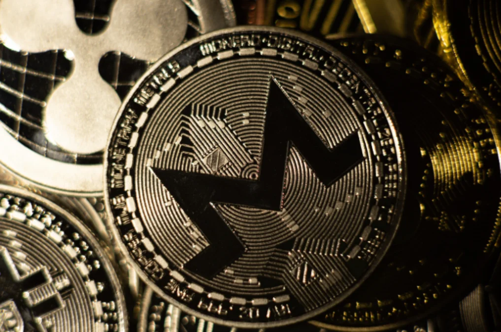 Integration of NFTs in the Monero